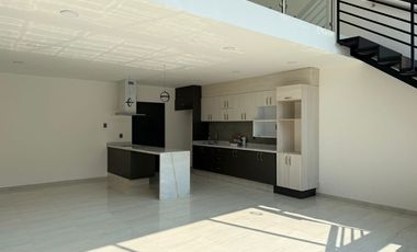 Estrene en privada de 4 casas