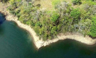 Venta de 6 hectáreas tituladas frente a Lago Bayano