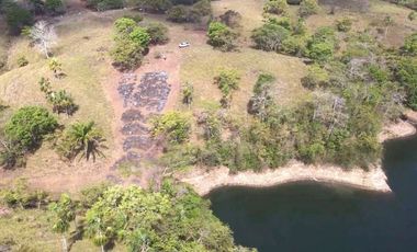 Venta de 6 hectáreas tituladas frente a Lago Bayano