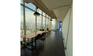 OFICINA EN AVENIDA BALBOA PH BICSA FINANCIAL CENTER SEMIAMOBLADA 165M2