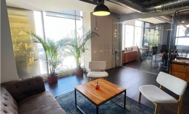 OFICINA EN AVENIDA BALBOA PH BICSA FINANCIAL CENTER SEMIAMOBLADA 165M2