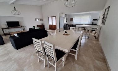 COSTA ESMERALDA  - RESIDENCIAL 466 - ALQUILER