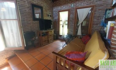 Hermosa propiedad en venta en Sierra de los Padres. Gas natural conectado.