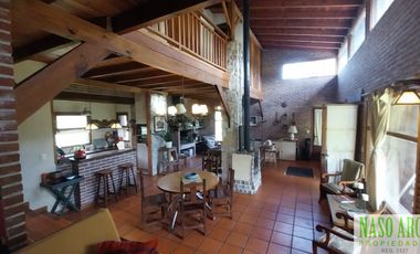 Hermosa propiedad en venta en Sierra de los Padres. Gas natural conectado.