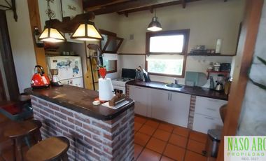 Hermosa propiedad en venta en Sierra de los Padres. Gas natural conectado.