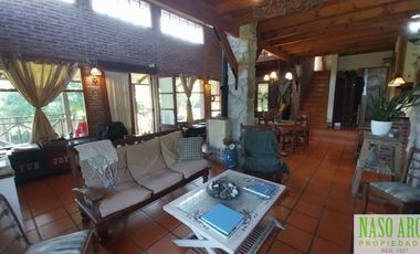 Hermosa propiedad en venta en Sierra de los Padres. Gas natural conectado.