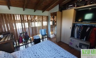 Hermosa propiedad en venta en Sierra de los Padres. Gas natural conectado.