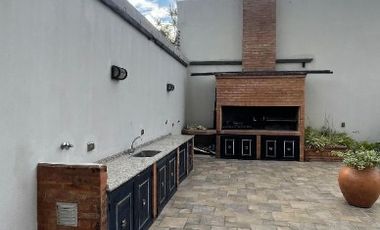 Piso en venta en Bernal Centro