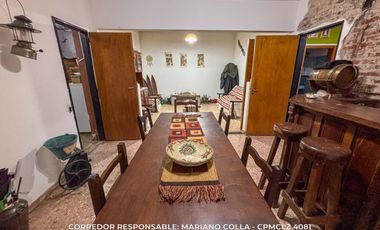 Casa en venta c/ cochera en Burzaco