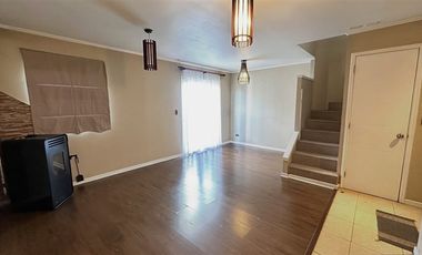 Casa en Arriendo en Jardin Austral