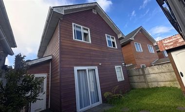 Casa en Arriendo en Jardin Austral