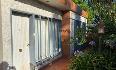 Casa en venta - 2 Dormitorios 1 Baño - 96mts2 - Ramallo