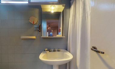 Casa  2 dormitorios parque pileta - City Bell entre caminos