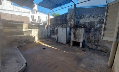 Casa en  Avda. Lopez y Planes al 3800