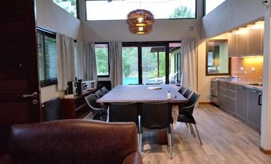 Casa en venta - 3 Dormitorios 3 Baños - 675mts2 - Mar de las Pampas