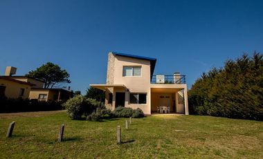 Dúplex en  venta - 2 Dormitorios 2 Baños - 607mts2 - Mar Azul