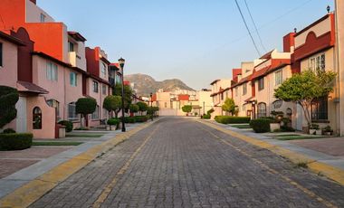 Casa en Renta en Valle de Las Piramides, Tlalnepantla.