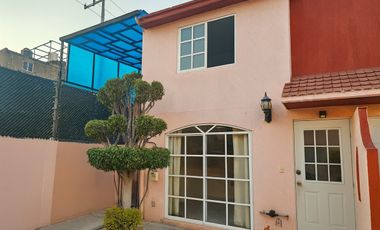 Casa en Renta en Valle de Las Piramides, Tlalnepantla.