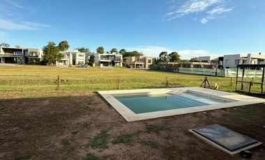 Casa en  Greenville Polo & Resort