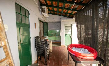 CHALET BARRIO RESIDENCIAL