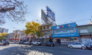 Departamento en venta en Martinez, 4 ambientes con balcón.