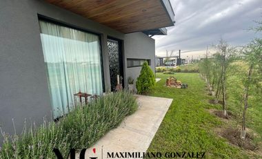 Casa venta Lares de Canning