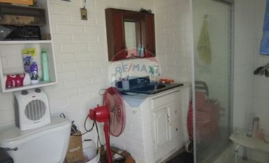 Casa 4 Domitorios y 2 Baños