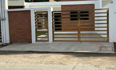 Casa en venta una sola planta, moderna.