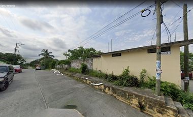 Terreno amplio con casa.