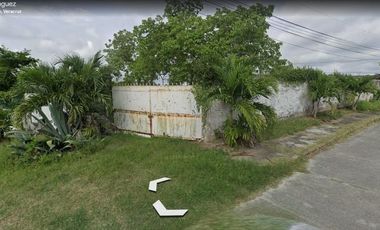 Terreno amplio con casa.
