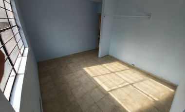 Terreno amplio con casa.