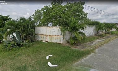 Terreno amplio con casa.