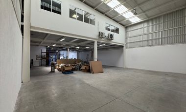 BODEGA CON OFICINAS VENTA TERRA BUSINESS PARK I excelente ubicacion