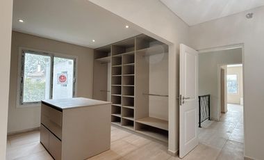 Alquiler Anual Casa a Estrenar, Impecable, Excelente Calidad Lote interno