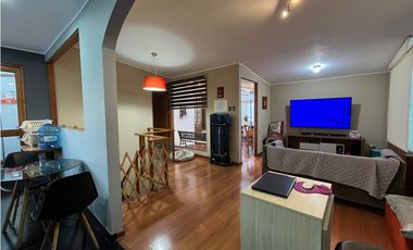 Duplex penthouse de 4 dormitorios, 3 baños, terraza y cochera