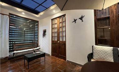 Duplex penthouse de 4 dormitorios, 3 baños, terraza y cochera