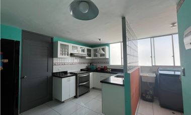 Duplex penthouse de 4 dormitorios, 3 baños, terraza y cochera