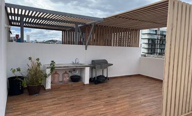 Se Renta Departamento  Amueblado de 2 niveles y RoofGarden privado en Juriquilla