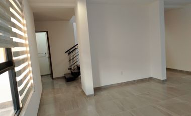 CASA EN RENTA EN EL REFUGIO, DENTRO DE BOJAI, QUERETARO