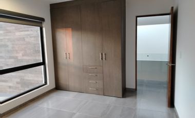 CASA EN RENTA EN EL REFUGIO, DENTRO DE BOJAI, QUERETARO