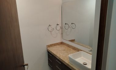 CASA EN RENTA EN EL REFUGIO, DENTRO DE BOJAI, QUERETARO