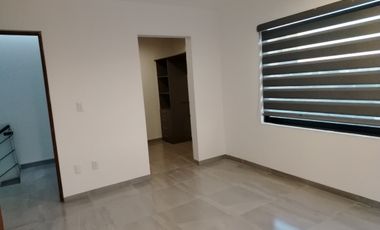 CASA EN RENTA EN EL REFUGIO, DENTRO DE BOJAI, QUERETARO