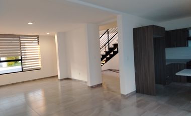 CASA EN RENTA EN EL REFUGIO, DENTRO DE BOJAI, QUERETARO