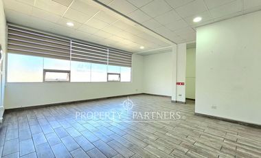 Oficina Comercial en moderno edificio