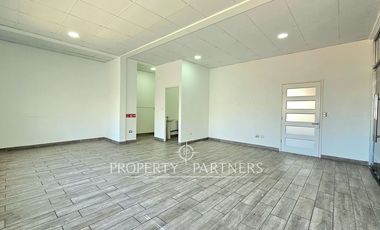 Oficina Comercial en moderno edificio