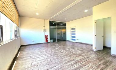 Oficina Comercial en moderno edificio