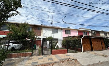 Casa Sumar; 2 pisos, excelente estado familiar