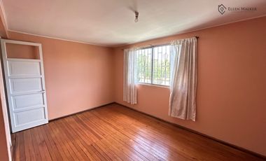 Casa Sumar; 2 pisos, excelente estado familiar