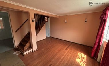 Casa Sumar; 2 pisos, excelente estado familiar