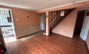 Casa Sumar; 2 pisos, excelente estado familiar